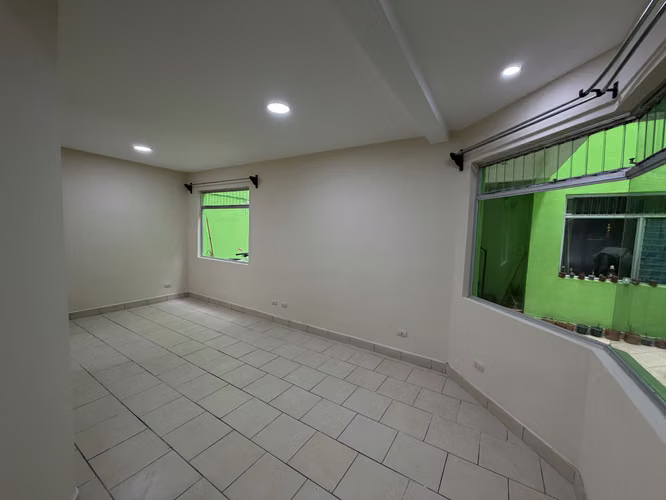 Alquilo apartamento en San Pablo, Heredia. Cerca del Mall Paseo Flores, con cochera