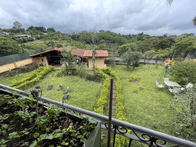 *Venta de casa en Lomas de Zurquí, San Josecito de San Isidro, Heredia. - Imagen 15