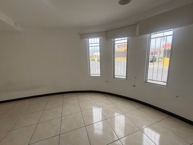 *Venta Casa para INVERSIÓN en Residencial Monserrat, Tres Ríos. - Imagen 13