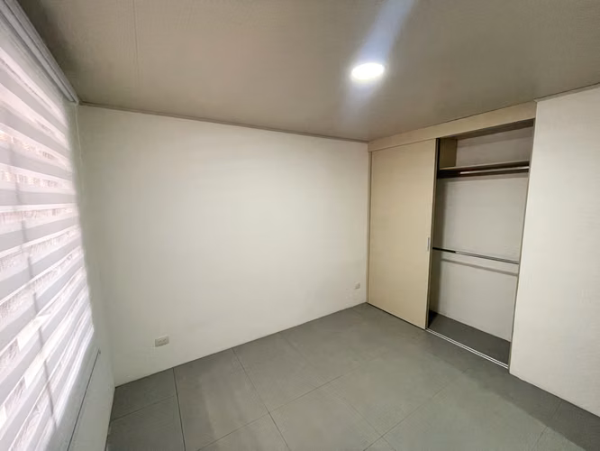 Casa en alquiler para vivienda/Oficina en Sabana Sur! P642 - Imagen 10