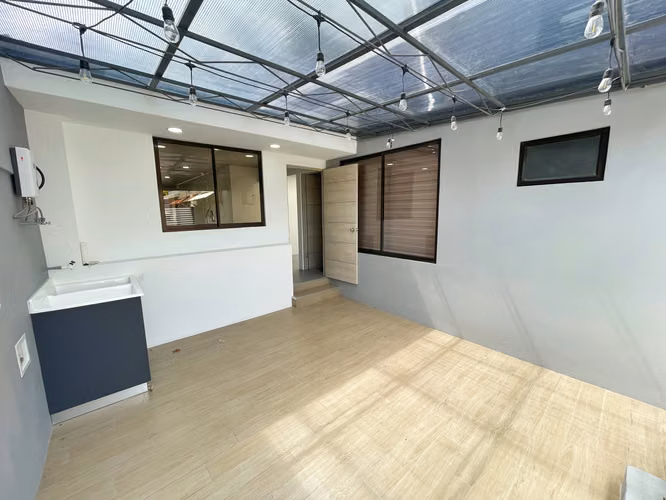Casa en alquiler para vivienda/Oficina en Sabana Sur! P642 - Imagen 17