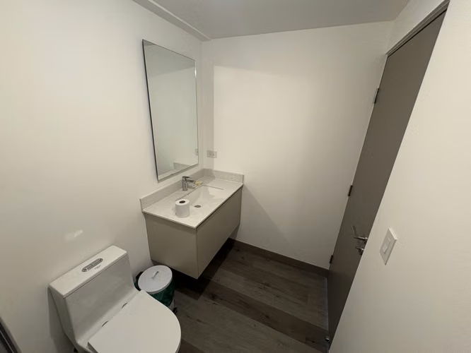 *Venta y Alquiler de Apartamento en Torre de Barrio Escalante. - Imagen 11