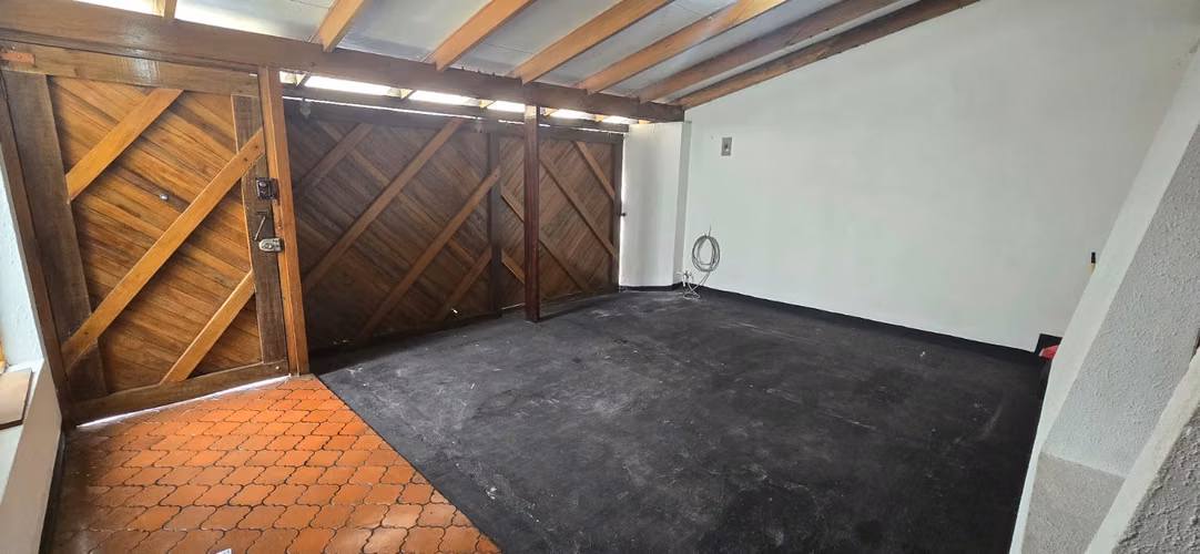Alquiler de amplia casa en La Guaria de Moravia - Imagen 20