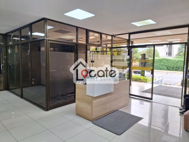 Venta de Oficina en La sabana - Imagen 4