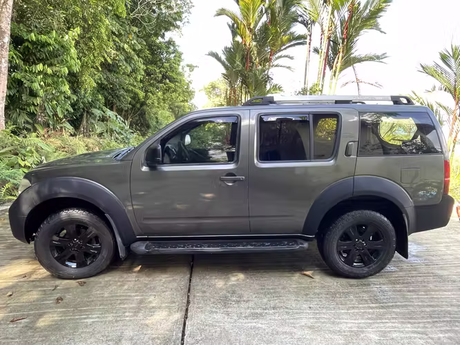 2009 Nissan Pathfinder 4x4 Turbodiesel Automatico - Imagen 5