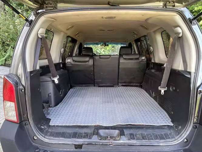 2009 Nissan Pathfinder 4x4 Turbodiesel Automatico - Imagen 4