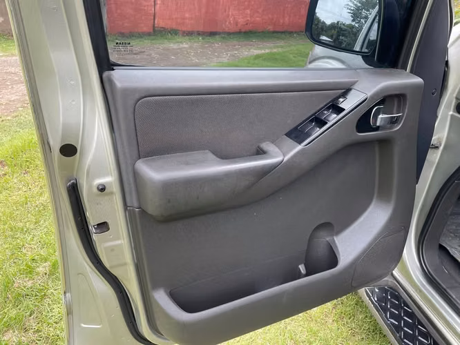 Nissan Pathfinder 2010 SE - Imagen 6