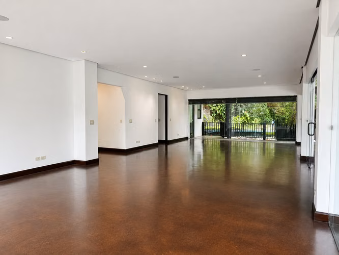 VENTA DE RESIDENCIA DE LUJO EN VILLA REAL*