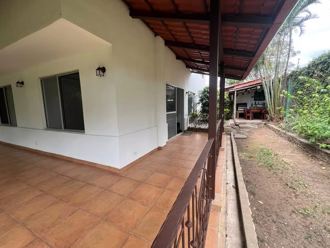 Exclusiva Residencia en Pozos de Santa Ana | Jardín, Terraza y Amenidades - Imagen 9