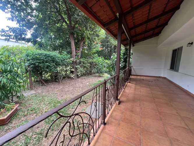 Exclusiva Residencia en Pozos de Santa Ana | Jardín, Terraza y Amenidades - Imagen 10