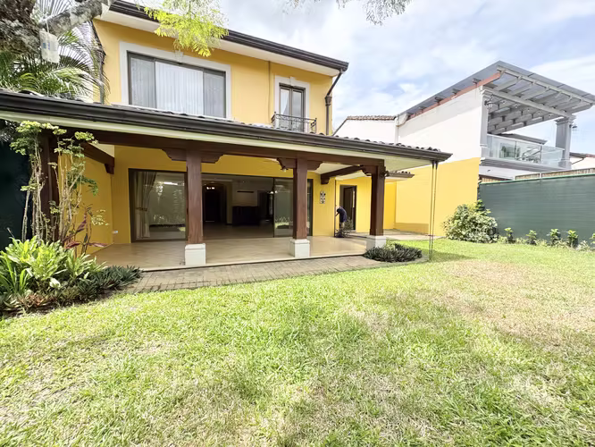 Hermosa casa en condominio de lujo - Imagen 8