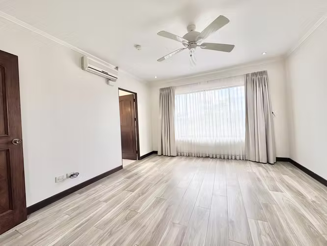 Hermosa casa en condominio de lujo - Imagen 16