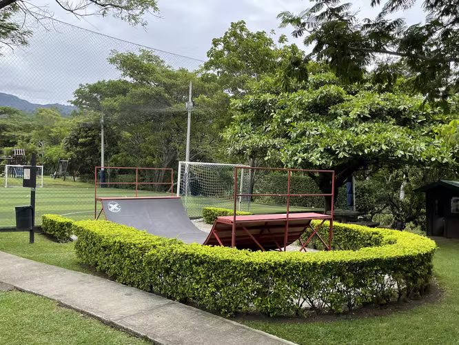 Hermosa casa en condominio de lujo - Imagen 5