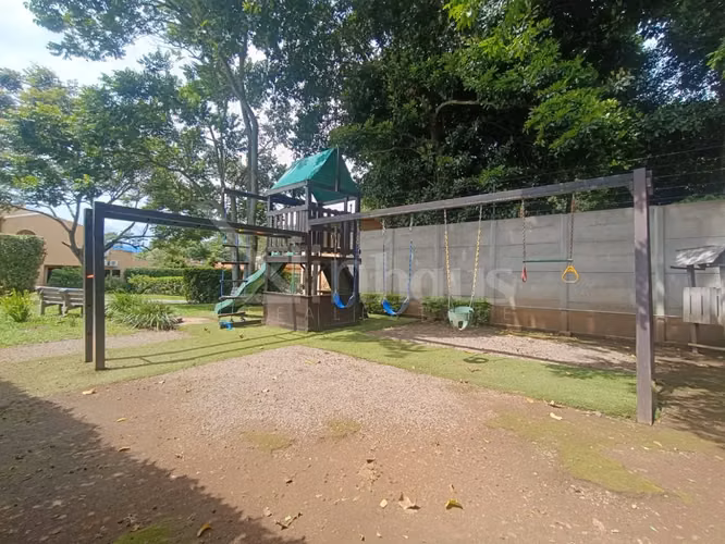 Venta de casa con 4 habitaciones en Condominio - Imagen 17