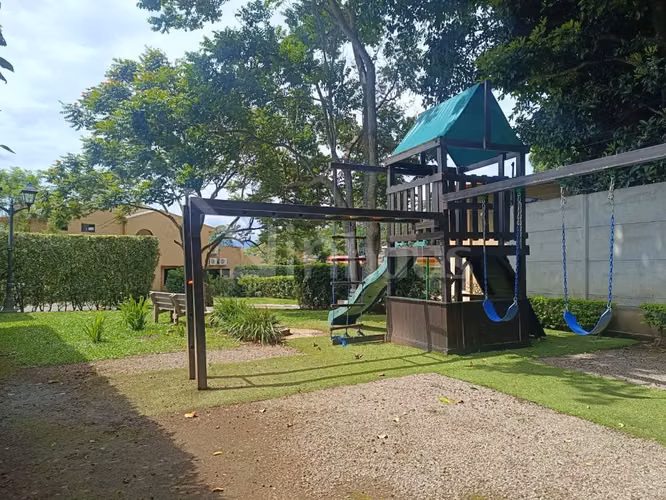Venta de casa con 4 habitaciones en Condominio - Imagen 19