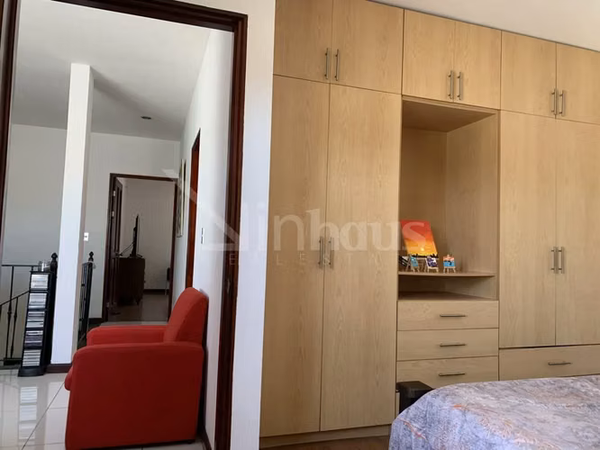 Venta de casa con 4 habitaciones en Condominio - Imagen 9