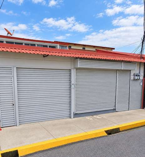 Oportunidad de inversión en Heredia Centro: casa, local comercial y apartamento