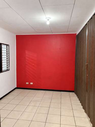 Oportunidad de inversión en Heredia Centro: casa, local comercial y apartamento