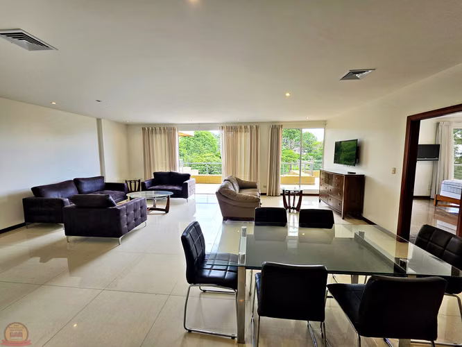 Apartamento Amueblado de Lujo en Escazú | 210 m² y Vistas - Imagen 3