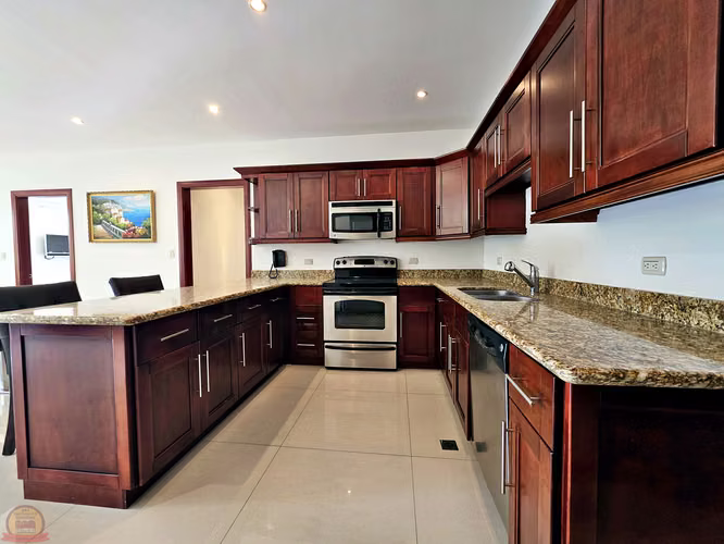 Apartamento Amueblado de Lujo en Escazú | 210 m² y Vistas - Imagen 9