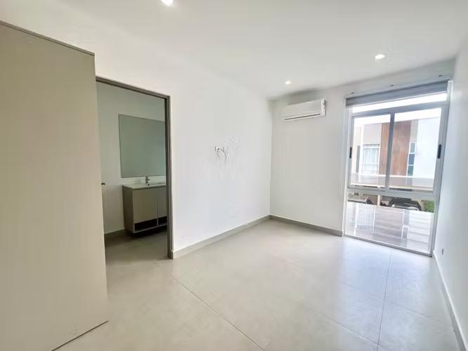 Casa en Condominio – Santa Ana Centro | 3 Habitaciones | Excelente Ubicación - Imagen 2