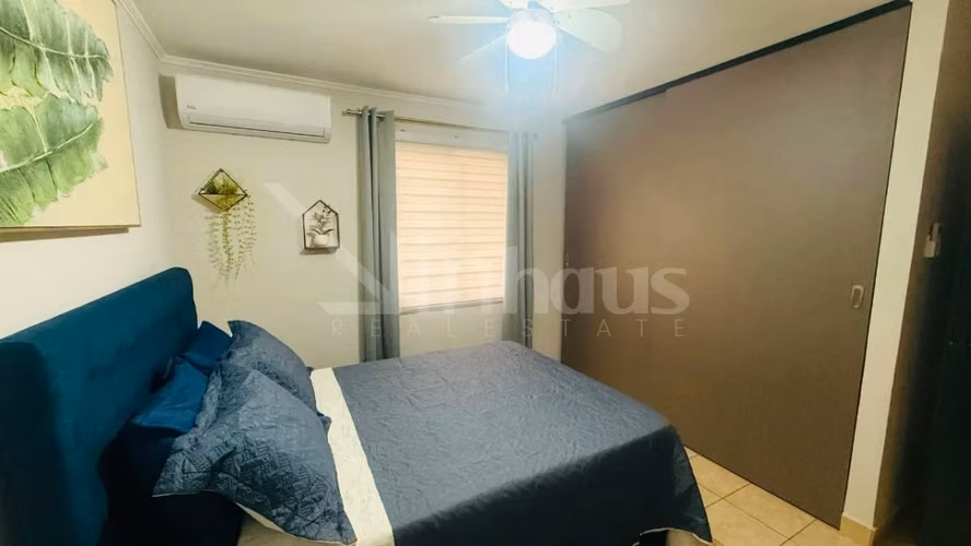 Venta de casa remodelada en condominio en Guacima - Imagen 15