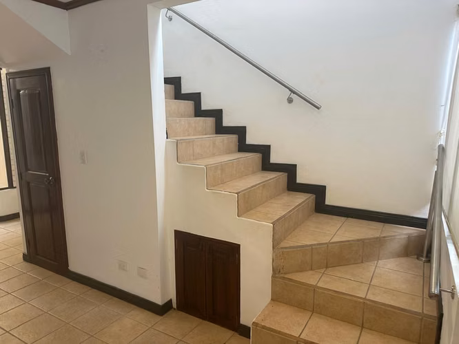 Venta de Casa en Condominio Boulevard del Sol — Lindora, Santa Ana - Imagen 5