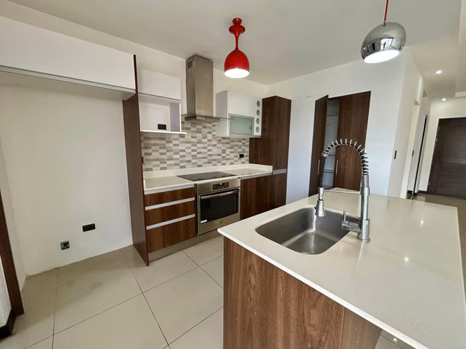 HERMOSA CASA EN VENTA DE 3 HABITACIONES | CONDOMINIO VISTA CATEDRAL, SANTO DOMINGO DE HEREDIA. - Imagen 5