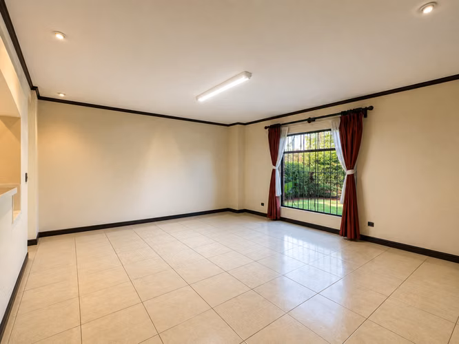 Apartamento en Alquiler en Guayabos, residencial con seguridad 24/7 - Imagen 2
