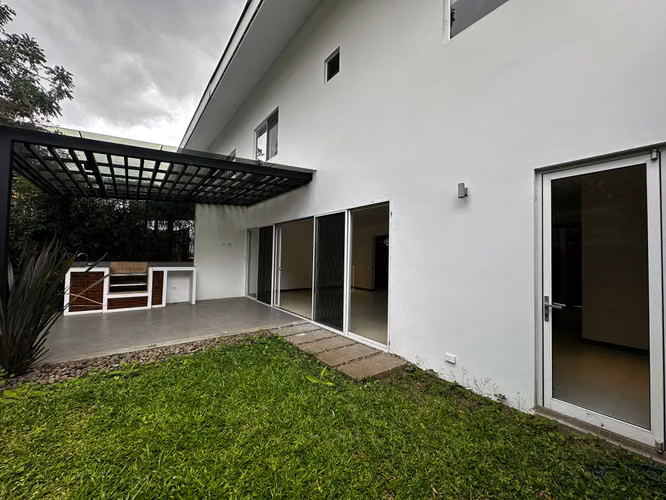 Casa en Alquiler con Línea Blanca en Condominio, Escazú - Imagen 6