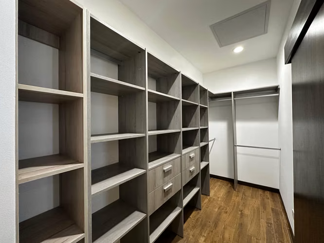 Casa en Alquiler con Línea Blanca en Condominio, Escazú - Imagen 17