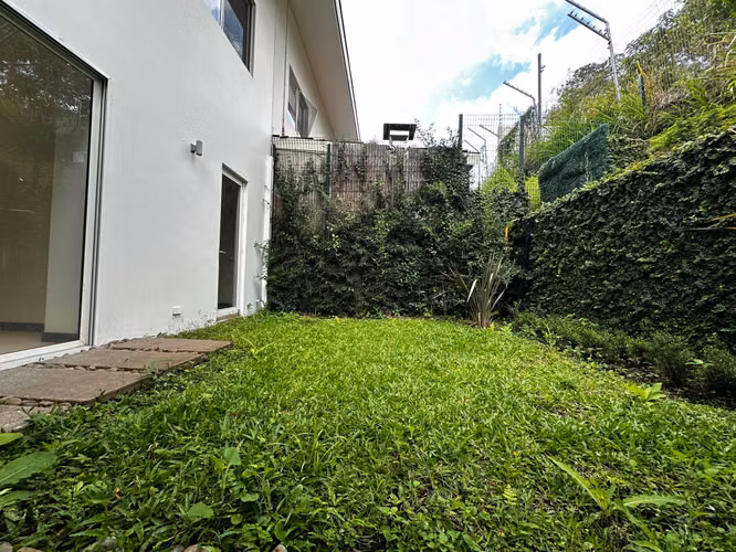 Casa en Alquiler con Línea Blanca en Condominio, Escazú - Imagen 8