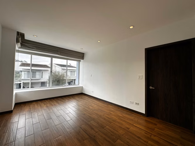 Casa en Alquiler con Línea Blanca en Condominio, Escazú - Imagen 10