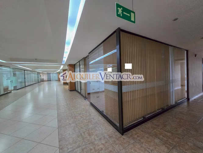 Oficina en Venta en Torres del Parque – Sabana Norte / 40 m² + A/C + Seguridad 24/7 - Imagen 6
