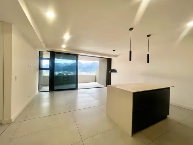 Espectacular apartamento en torre boutique – Piso alto | Nunciatura