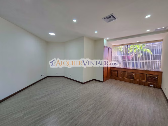 OFICINA DE 162 M2 EN TORRE OFICENTRO LA SABANA - Imagen 12