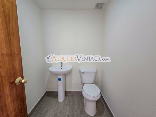 OFICINA DE 162 M2 EN TORRE OFICENTRO LA SABANA - Imagen 8
