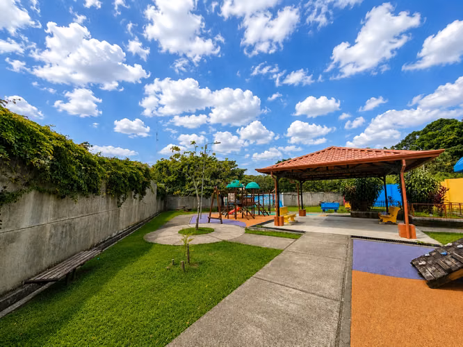 Apartamento moderno para estrenal, Heredia, Mercedes Norte, por Café Britt. - Imagen 15