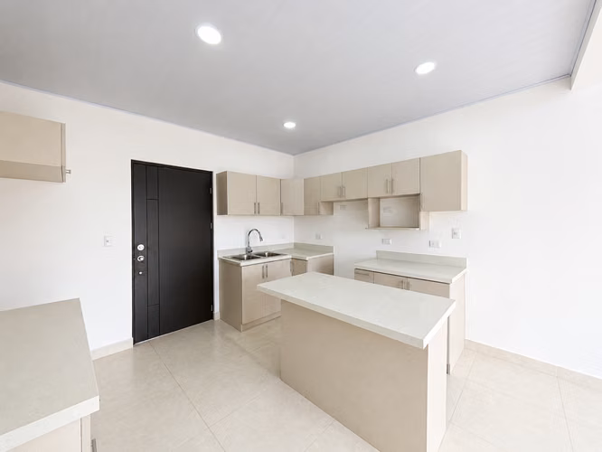 Apartamento nuevo en alquiler, Heredia, Mercedes Norte, por Café Britt - Imagen 2