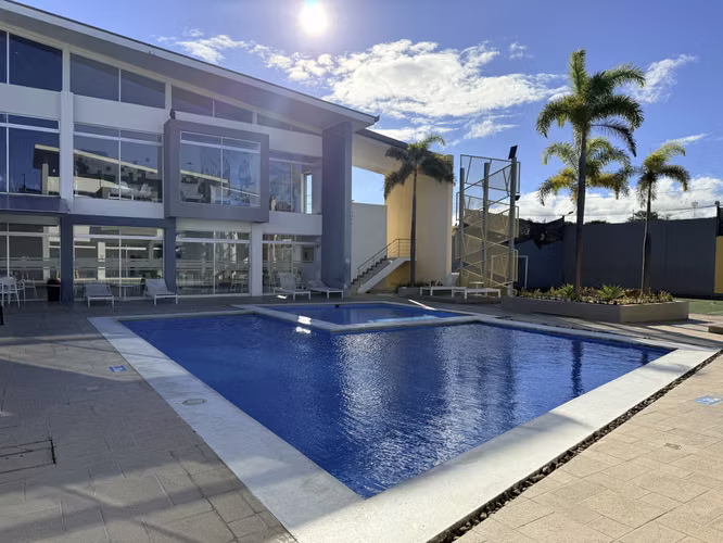 Casa en alquiler, condominio Via Heredia, San Pablo de Heredia. Entrega inmediata. - Imagen 1