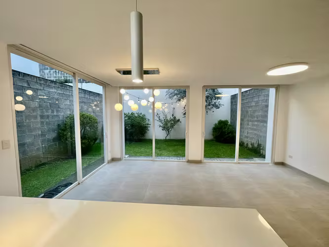 SE ALQUILA HERMOSA CASA EN CONDOMINIO LA ARBOLEDA HEREDIA - Imagen 2