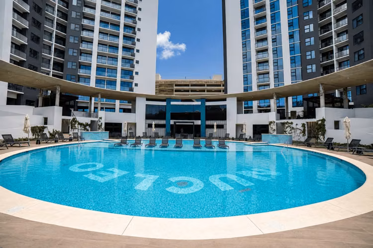 Venta de Apartamento de Lujo en La Sabana *LISTO PARA GENERAR INGRESOS DESDE EL DÍA UNO