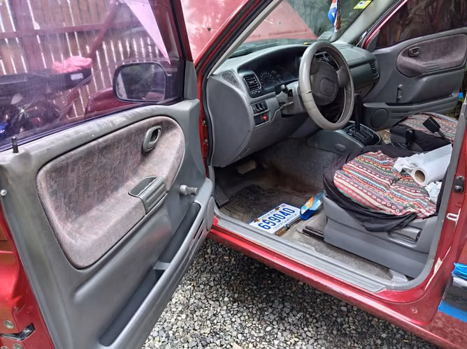 2000 Chevy Tracker 2 Door. 4x4 - Imagen 10