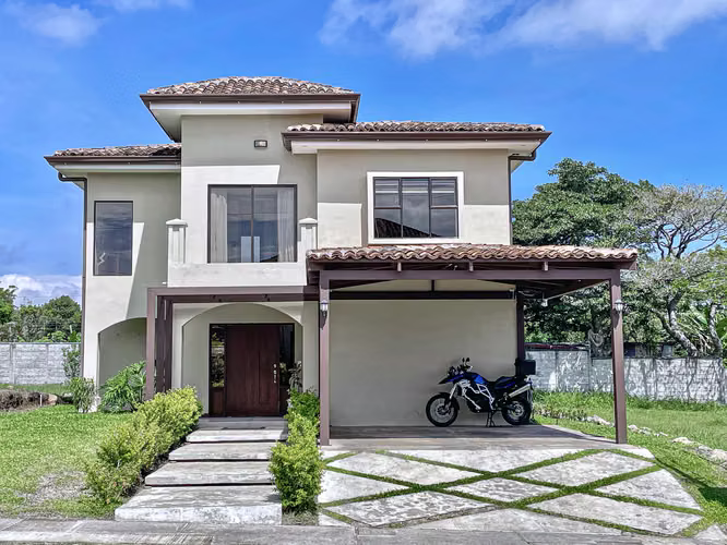 Casa Malaga home for sale in Guacima