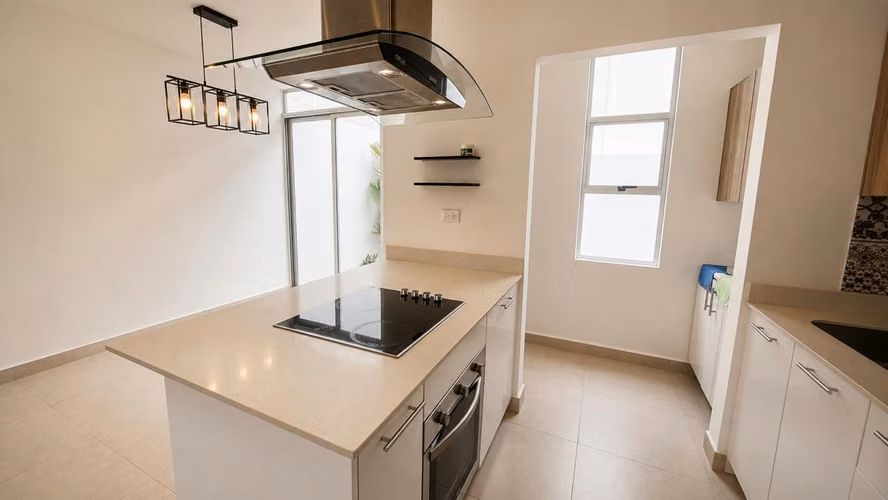 Preciosa y moderna casa en condominio en Vistas de Santa Ana - Imagen 13