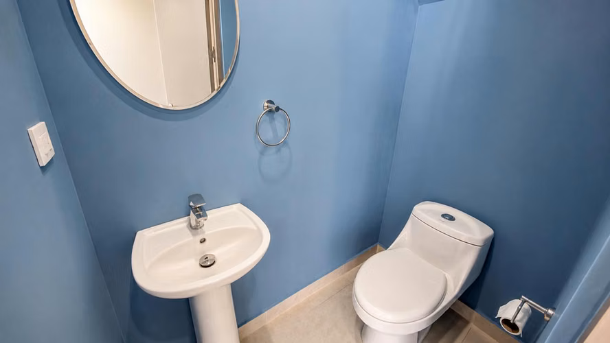 Preciosa y moderna casa en condominio en Vistas de Santa Ana - Imagen 9