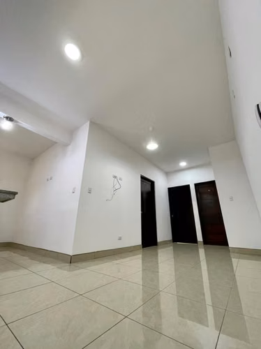 Se alquila hermoso apartamento con excelente ubicación y condiciones - Imagen 2