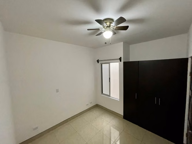 Se alquila hermoso apartamento con excelente ubicación y condiciones - Imagen 8