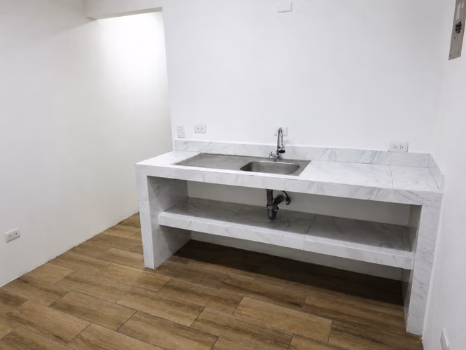 APARTAMENTO-HABITACIÓN EN PAVAS - Imagen 5