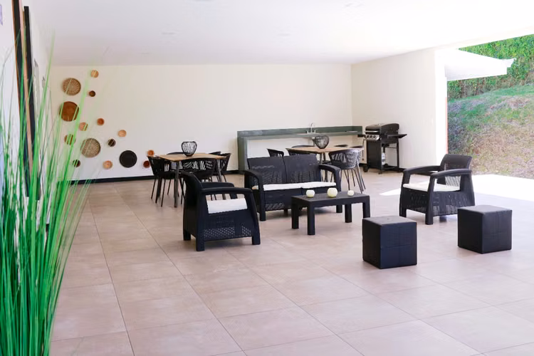 SE ALQUILA APARTAMENTO  EN CONDOMINIO EUCALIPTOS, SANTO DOMINGO , HEREDIA - Imagen 9